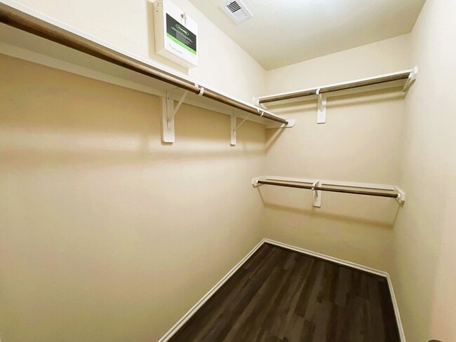 Building Photo - 819 Katydid Ct
