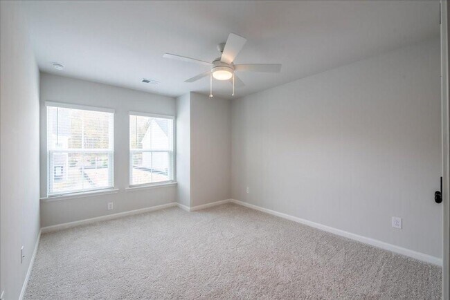 Building Photo - 5769 Tillman Way