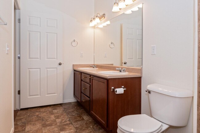 Building Photo - 4790 Wells Branch Heights