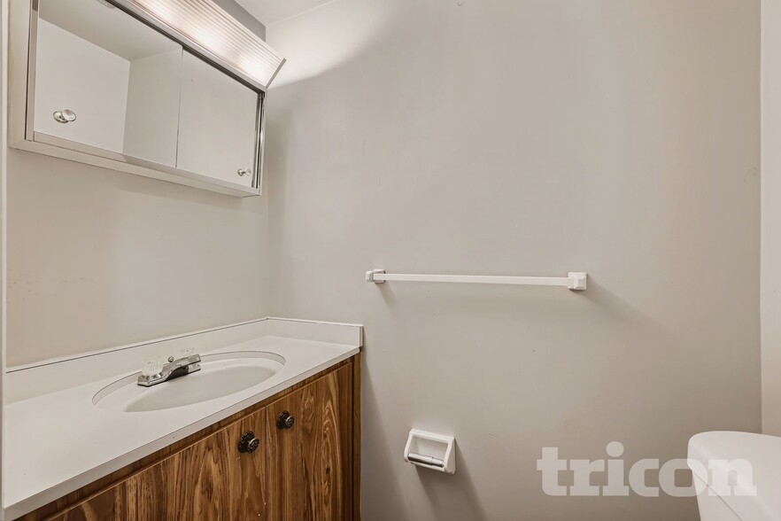 Building Photo - 1103 Riverboat Ct