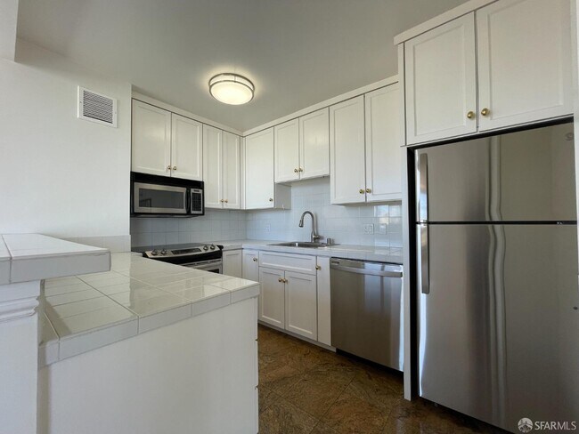 Building Photo - 2040 Franklin St