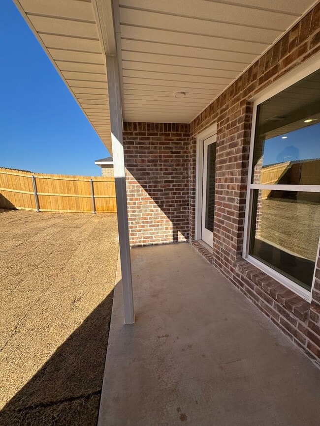 Building Photo - Brand New Construction 3/2/1 in Homestead!!! 1/2 off special  1st month's rent