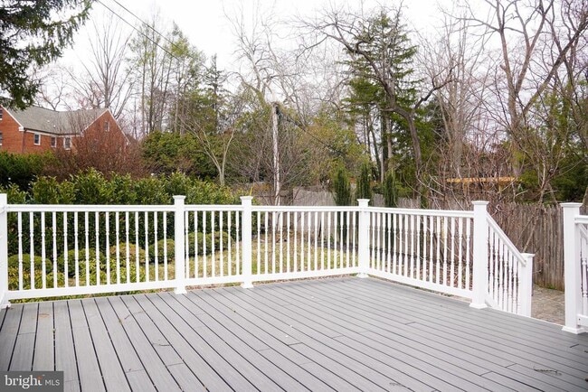 Building Photo - 1633 Kalmia Rd NW