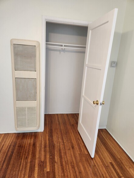 Building Photo - 12019 Ocean Park Blvd