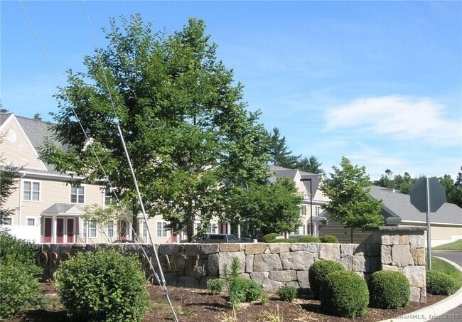 Building Photo - 20 Orchard St