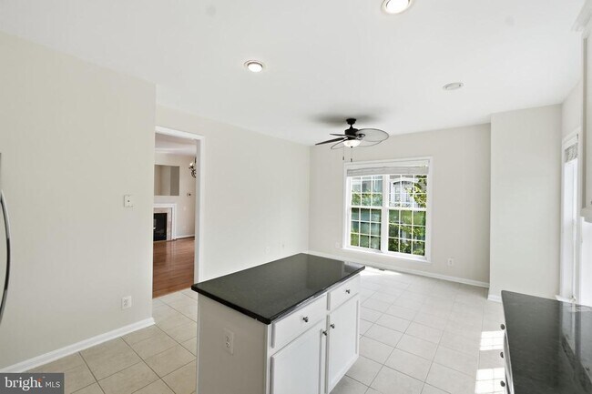 Building Photo - 13318 Summer Garden Walk