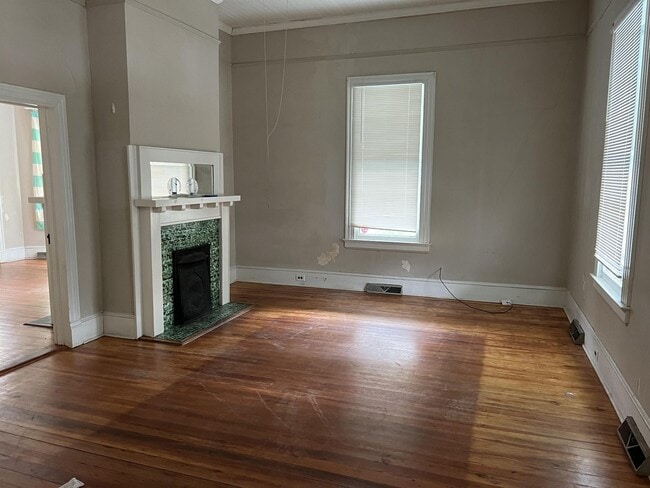 Building Photo - 212 E Capitola Ave