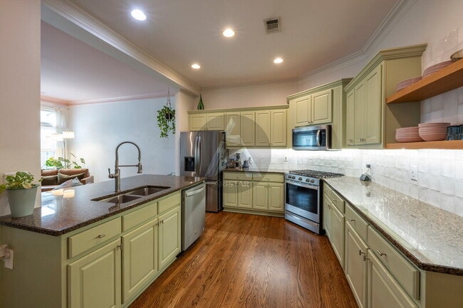 Building Photo - 1615 Ridenour Pkwy NW