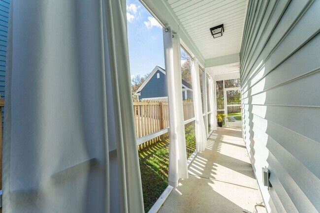 Building Photo - 3 Bedroom 2.5 Bath House in Boltons Landing - West Ashley