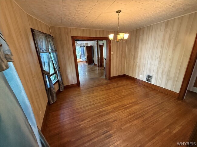 Building Photo - 74 Ashton Pl