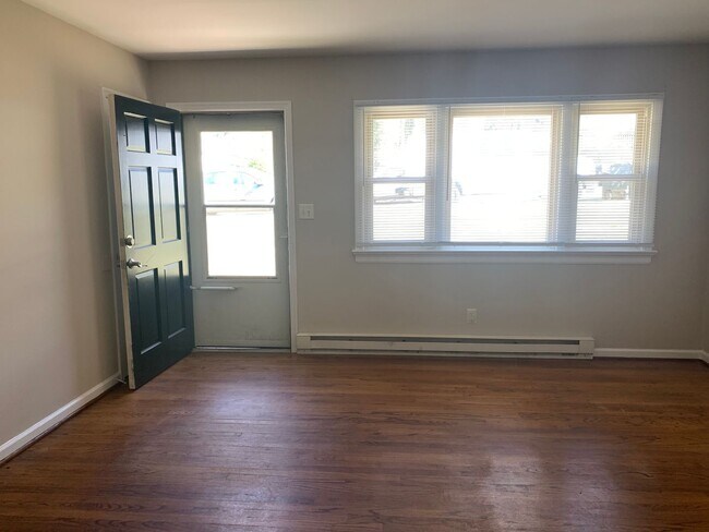 Building Photo - 74 W Princeton Cir Cir