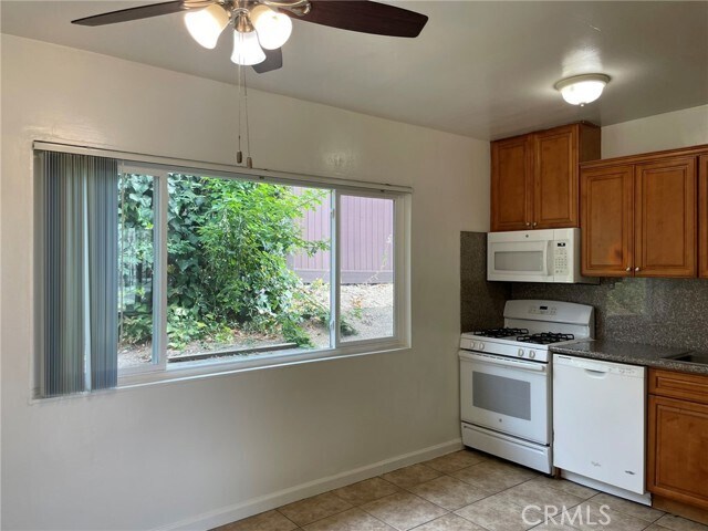 Building Photo - 701 Adlena Dr
