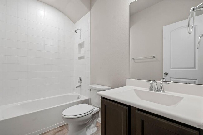 Building Photo - 14108 N Crater Lake Trail