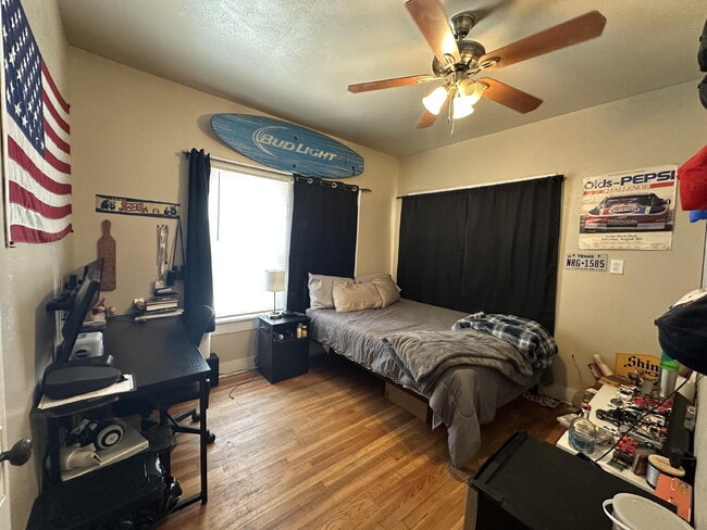 Building Photo - Spacious 2-Story Home Near Texas Tech – Al...