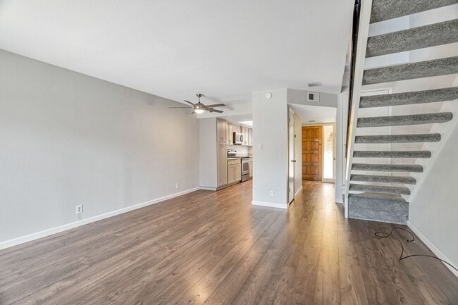 Building Photo - 2 Story Townhome