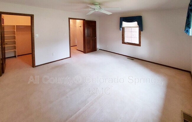 Building Photo - 134 Miramar Dr