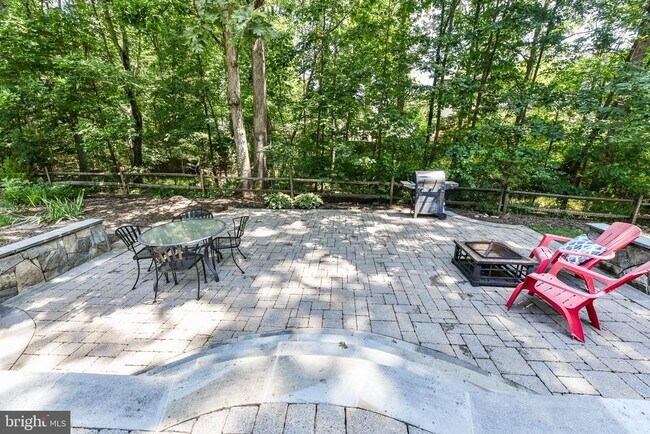 Building Photo - 12696 Kettering Dr