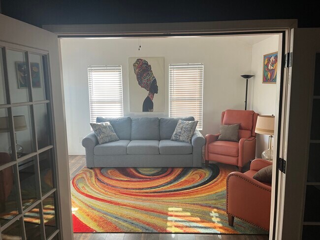 Building Photo - 2005 Locarno Dr