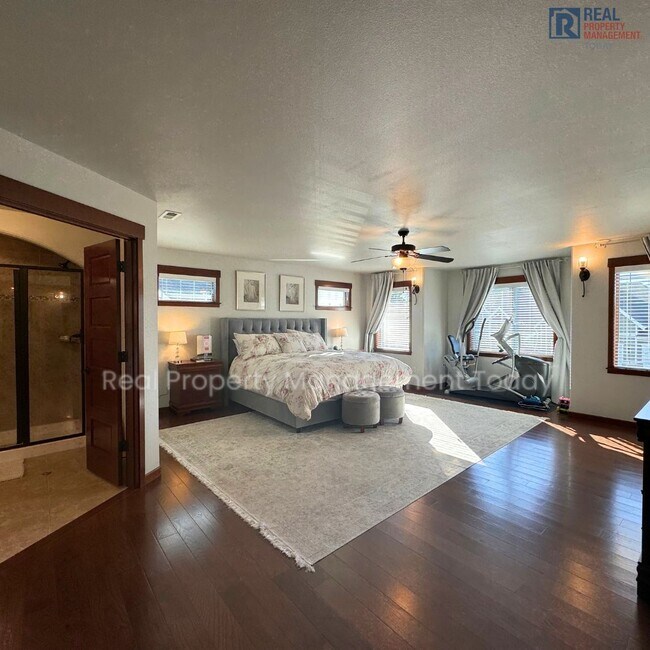 Building Photo - 4 Bedroom House in Puyallup! (Virtual Tour Available)