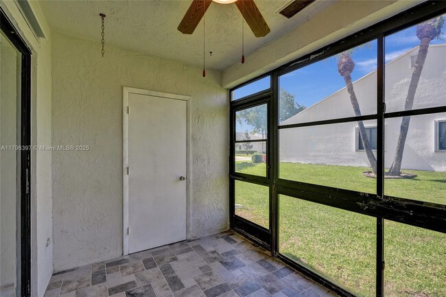 Building Photo - 155 Love Crescent
