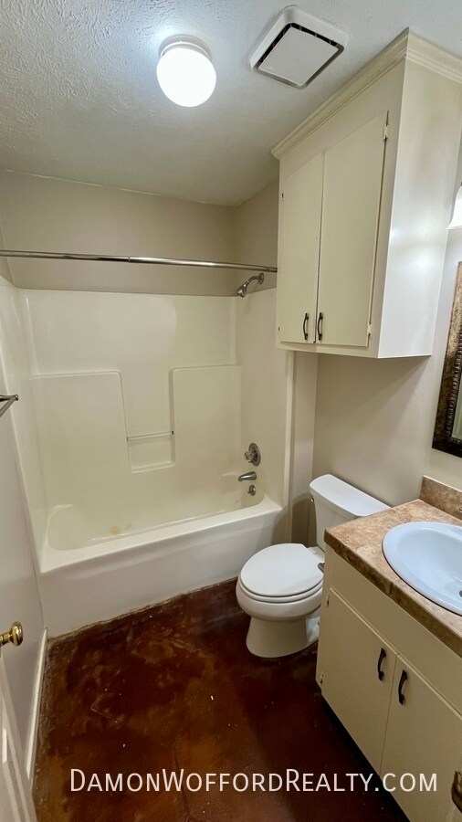 Building Photo - 308 Woodrun Dr