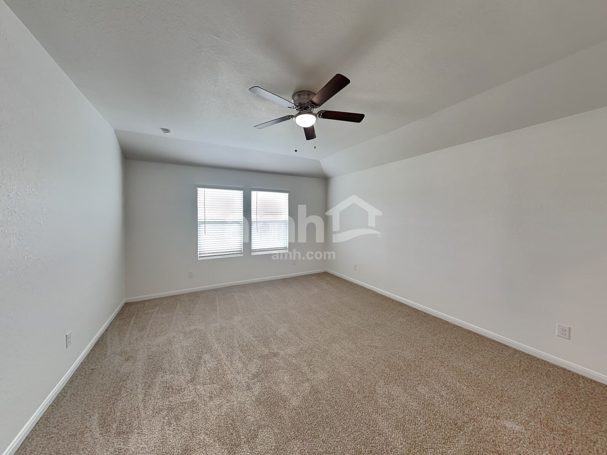 Building Photo - 2705 Iberia Ct