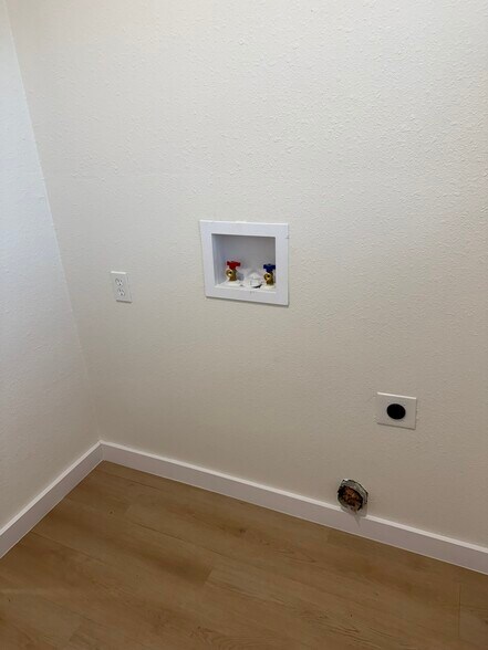 Laundry Room - 308 E Bourn St