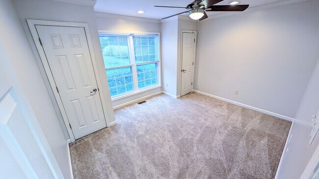 Building Photo - Turnabout Lane Duplex