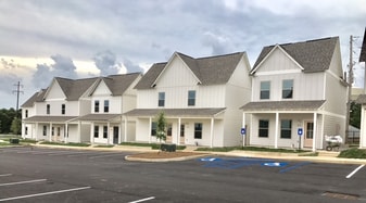 Building Photo - 200 Taylor Cottage Cv