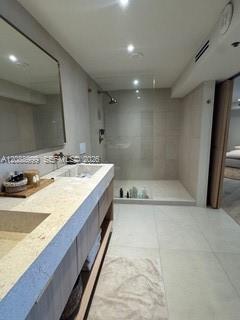 Building Photo - 6767 Collins Ave