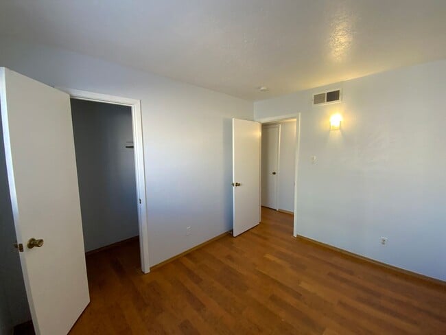 Building Photo - 3 Bedroom Single Story Home Available Near San Pedro Dr NE & McLeod Rd NE!