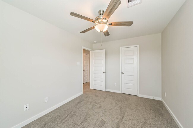 Building Photo - 3623 Pathfinder Ct