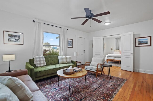 Building Photo - 603 2nd St S