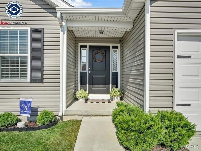 Building Photo - 1159 Lear Ln