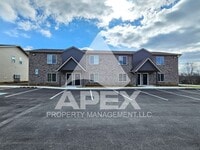 Building Photo - AVALON TOWNHOMES – LIKE NEW - 2 Bd/2.5 Ba Townhome off Topside Road with convenient access to Mar...