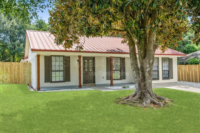 Building Photo - 583 Neal Dr