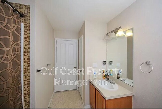 Building Photo - 2676 Beaver Terrace