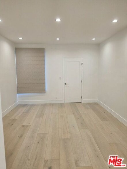 Building Photo - 12115 San Vicente Blvd