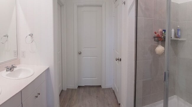 Building Photo - 3305 Kaufman Ct