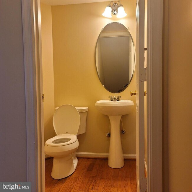 Building Photo - 9821 Bon Haven Ln