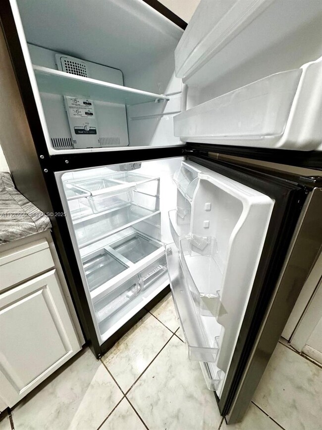 Building Photo - 4341 W McNab Rd