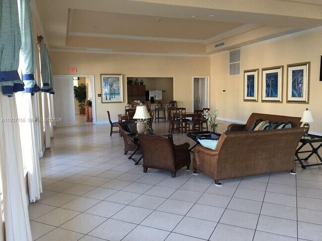 Building Photo - 230 SE 29th Ave