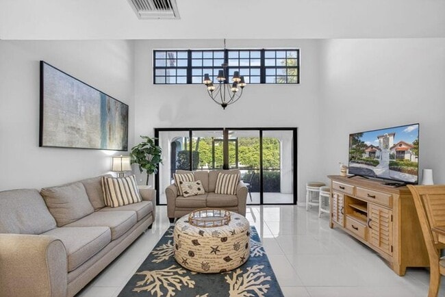 Building Photo - 2320 Treasure Isle Dr