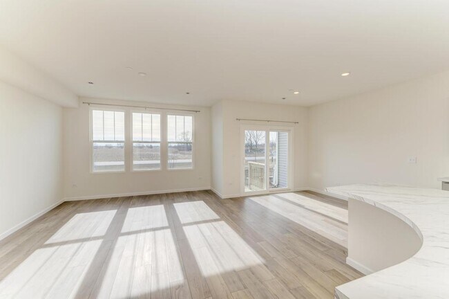 Building Photo - 5956 Hawkweed Dr