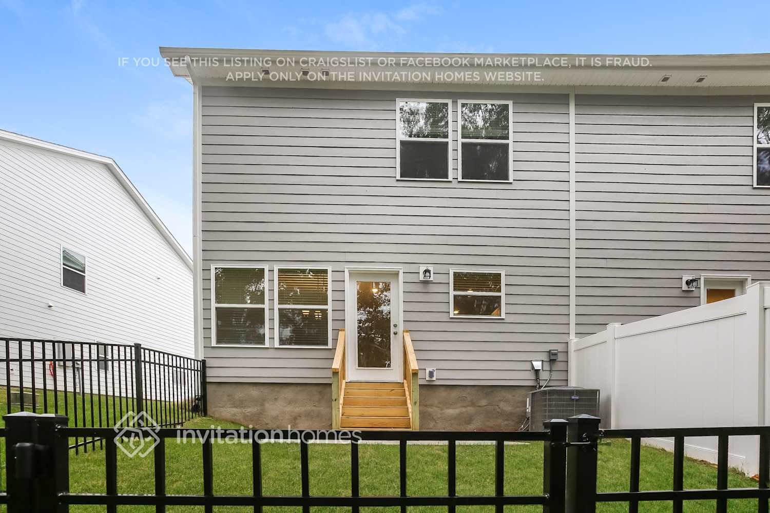 Building Photo - 1656 CM Human Dr