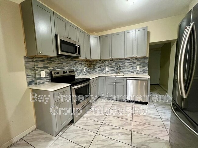 Building Photo - 7275 Saybrook Ave