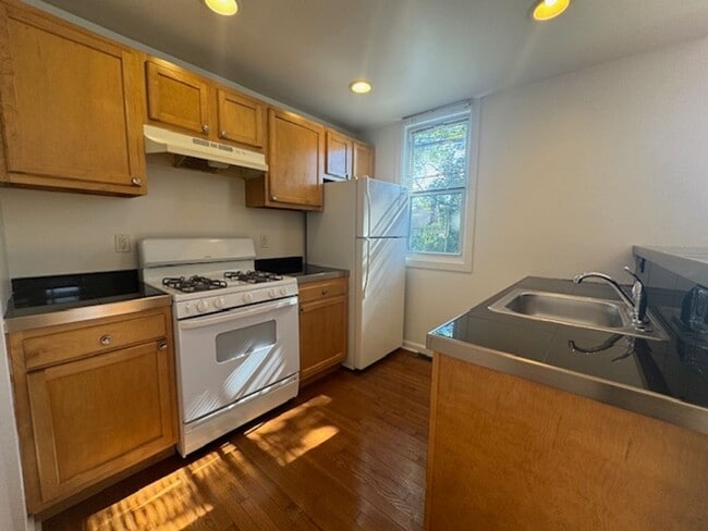 Building Photo - Available August 1, 2026; Lease will end July 27, 2027