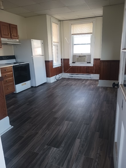 Building Photo - 2558 Lititz Pike