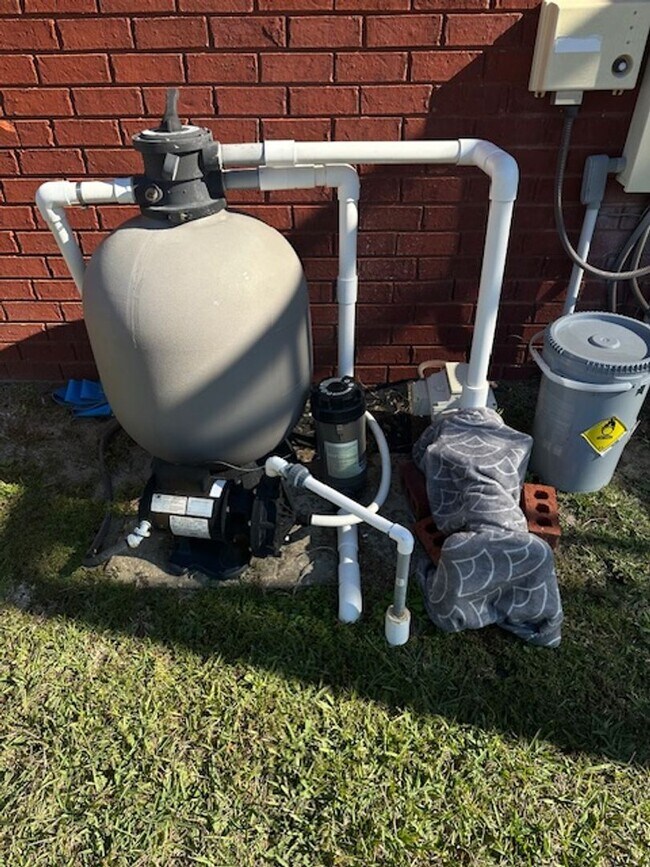 Building Photo - Fabulous Home in Gulf Breeze