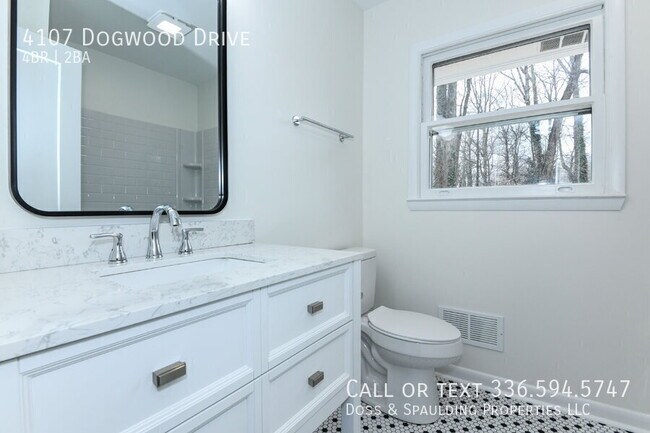 Building Photo - 4107 Dogwood Dr